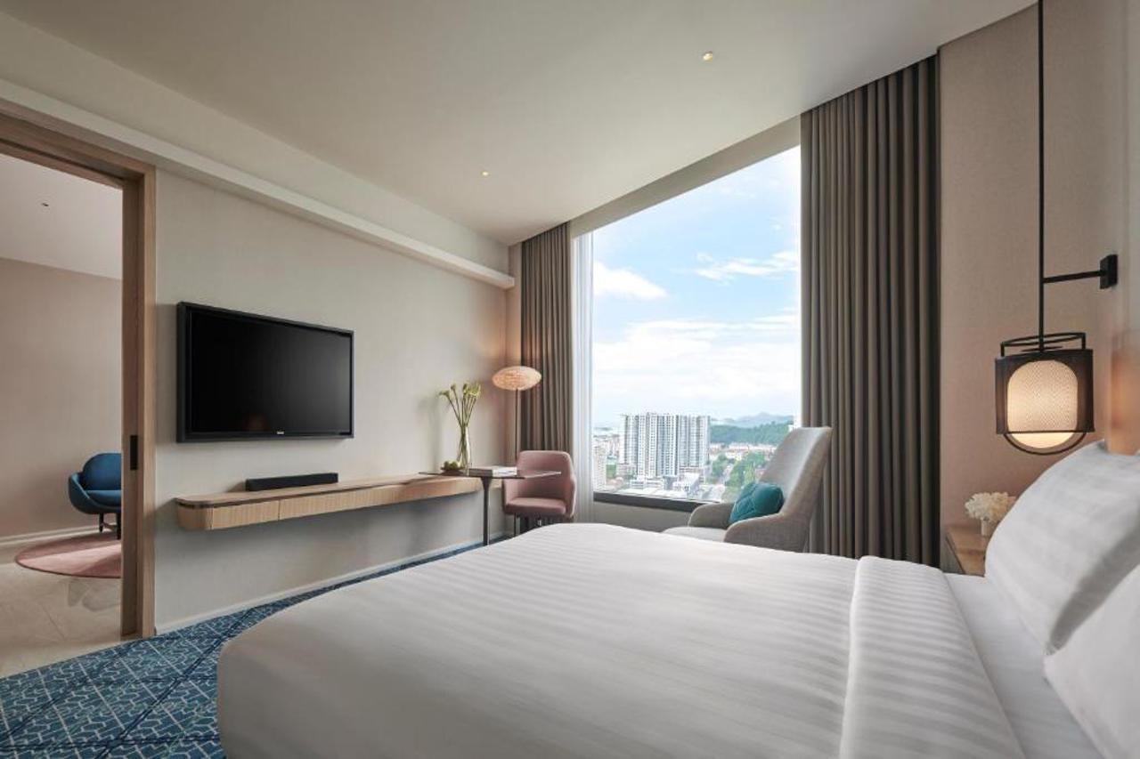 Amari Spice Penang Hotel Bayan Lepas Exterior foto